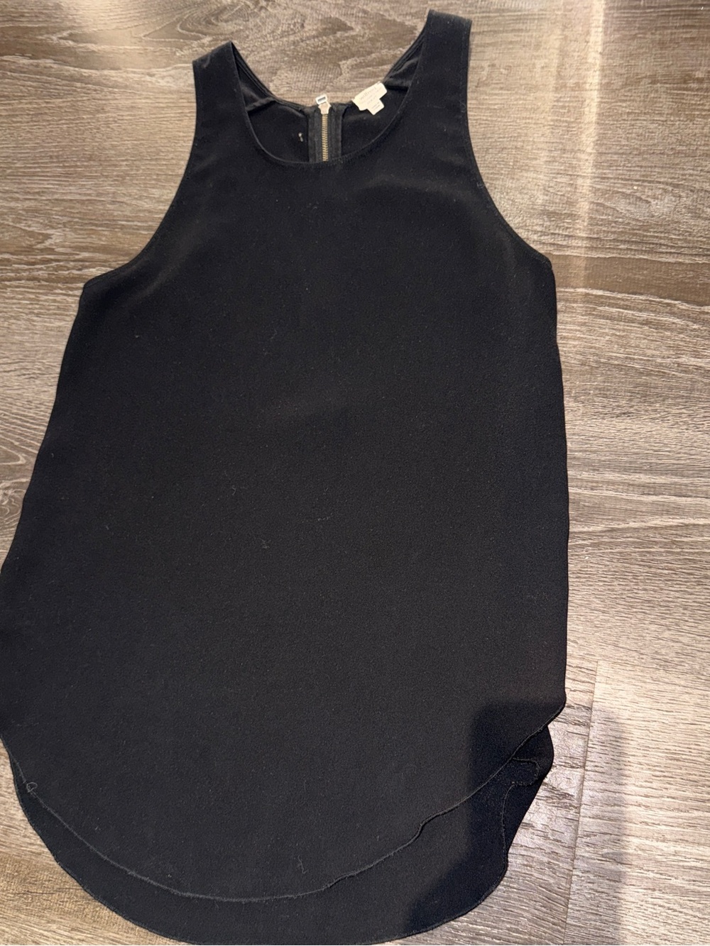 Wilfred Black Rounded-Hem Tank Top
